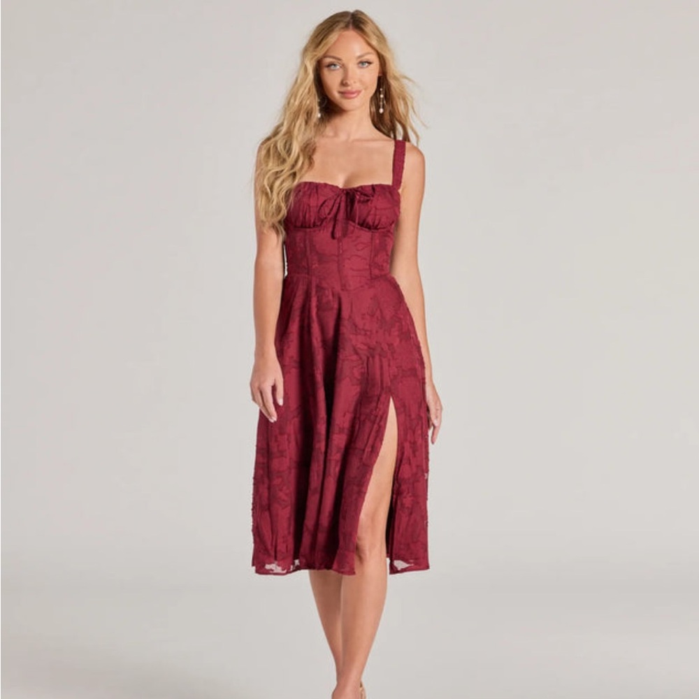 Elegant Burgundy Lace Dress
